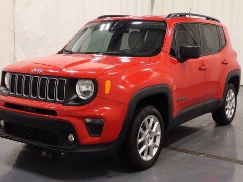 Used 2022 Jeep Renegade Latitude image 6