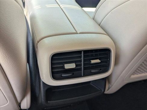 Used 2021 Mercedes-Benz GLE 350 4MATIC image 18