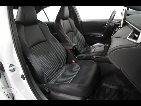 Used 2023 Toyota Corolla XSE FWD image 16