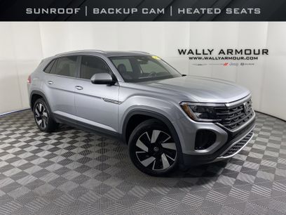 Used 2024 Volkswagen Atlas Cross Sport SE w/ Panoramic Sunroof Package