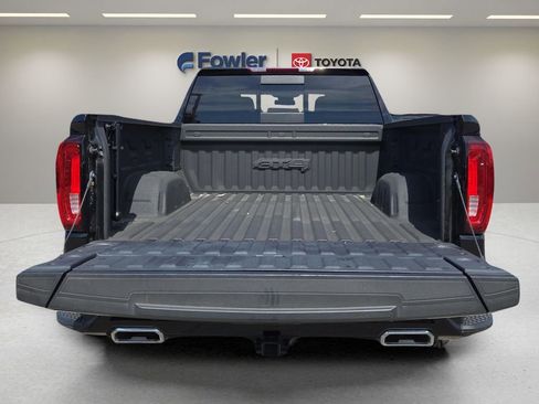 Used 2023 GMC Sierra 1500 AT4 w/ AT4 Preferred Package AWD/4WD image 16