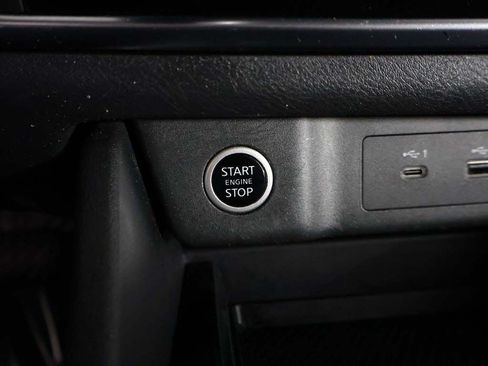 Used 2023 Nissan Rogue S AWD/4WD image 34