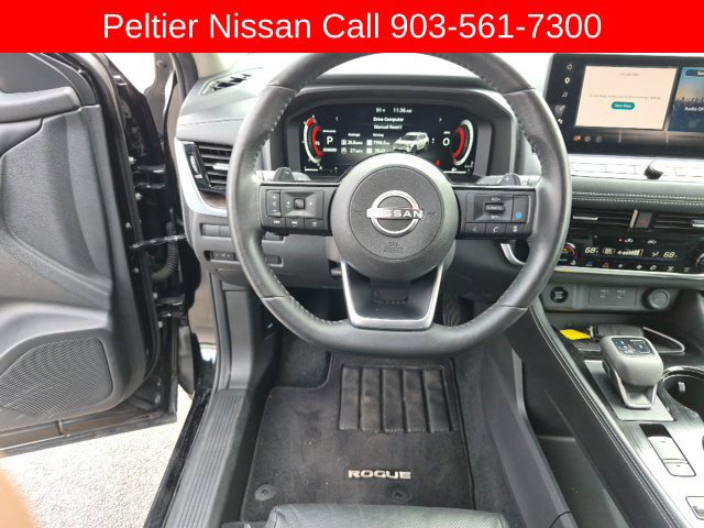 Used 2024 Nissan Rogue Platinum w/ Platinum Premium Package FWD image 10