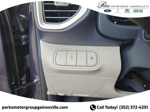 New 2025 Hyundai Venue Limited image 24