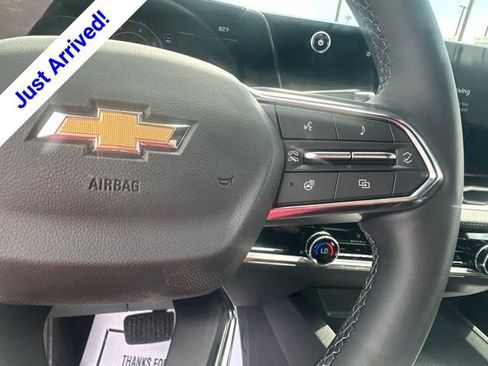 New 2026 Chevrolet Equinox LT w/ Convenience Package II FWD image 20
