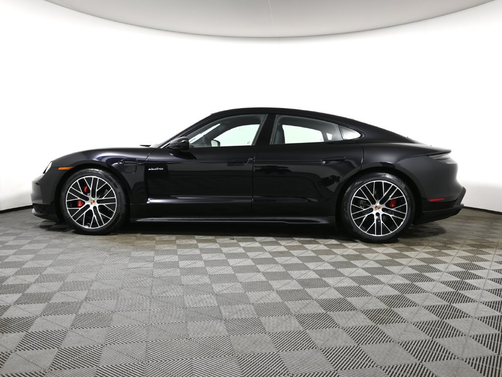 Used 2026 Porsche Taycan 4S AWD/4WD image 2