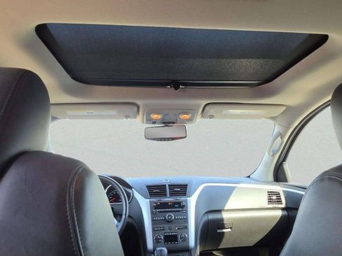 Used 2011 Chevrolet Traverse LT w/ Personal Connectivity Package AWD/4WD image 10