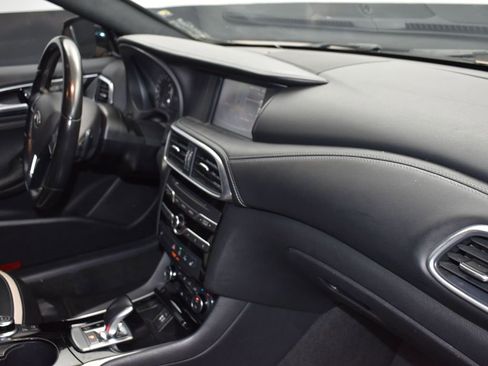 Used 2018 INFINITI QX30 Sport w/ Sport Leather Package image 23