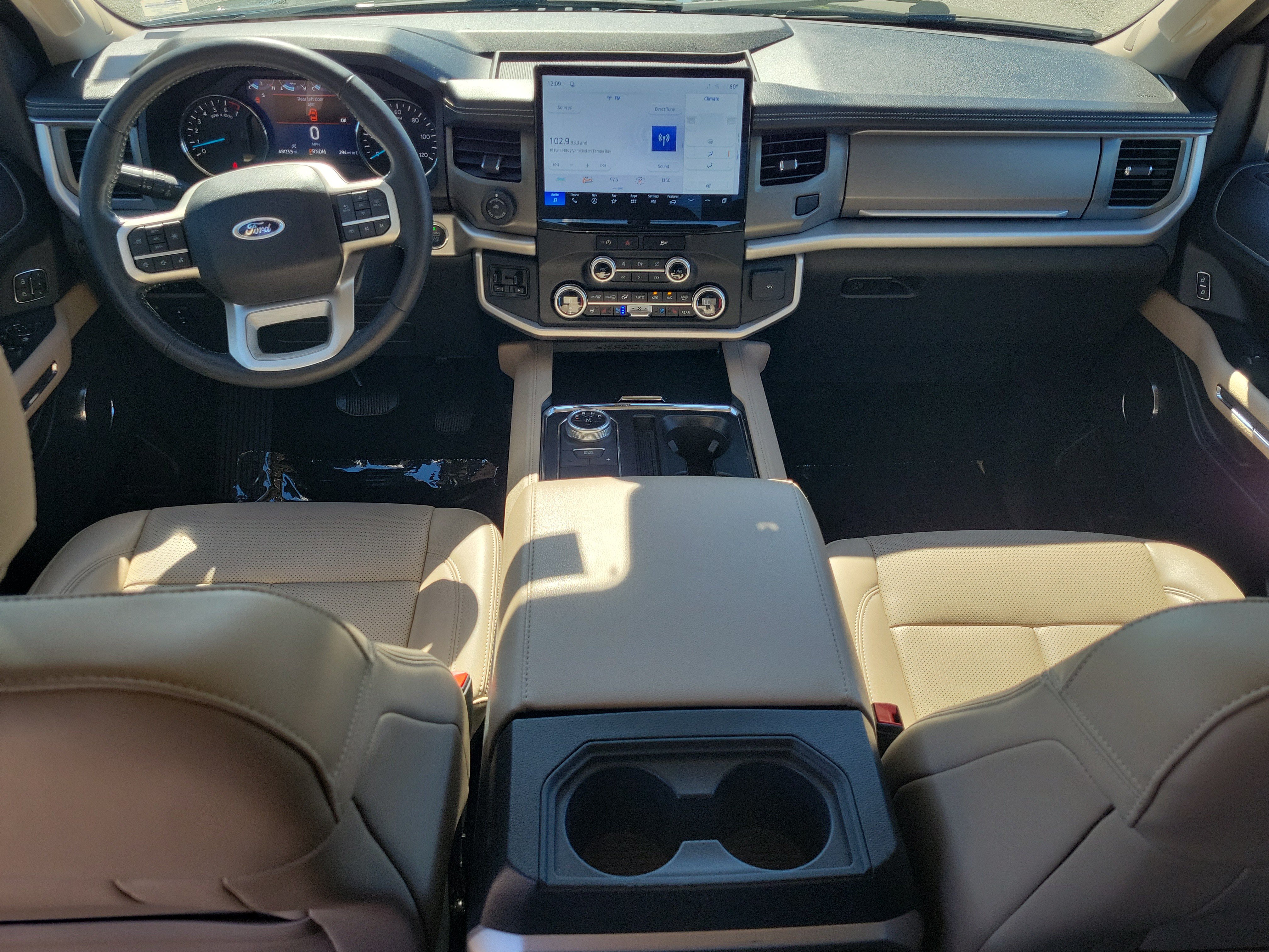 Certified 2024 Ford Expedition XLT RWD image 14