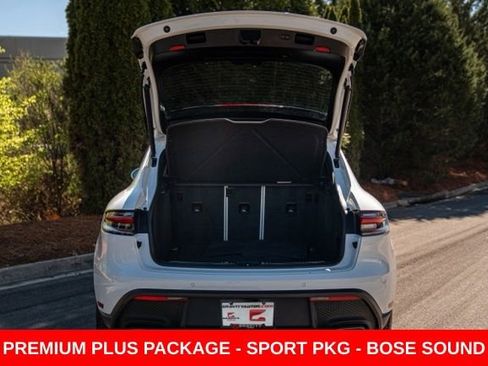 Used 2024 Porsche Macan w/ Premium Plus Package AWD/4WD image 19