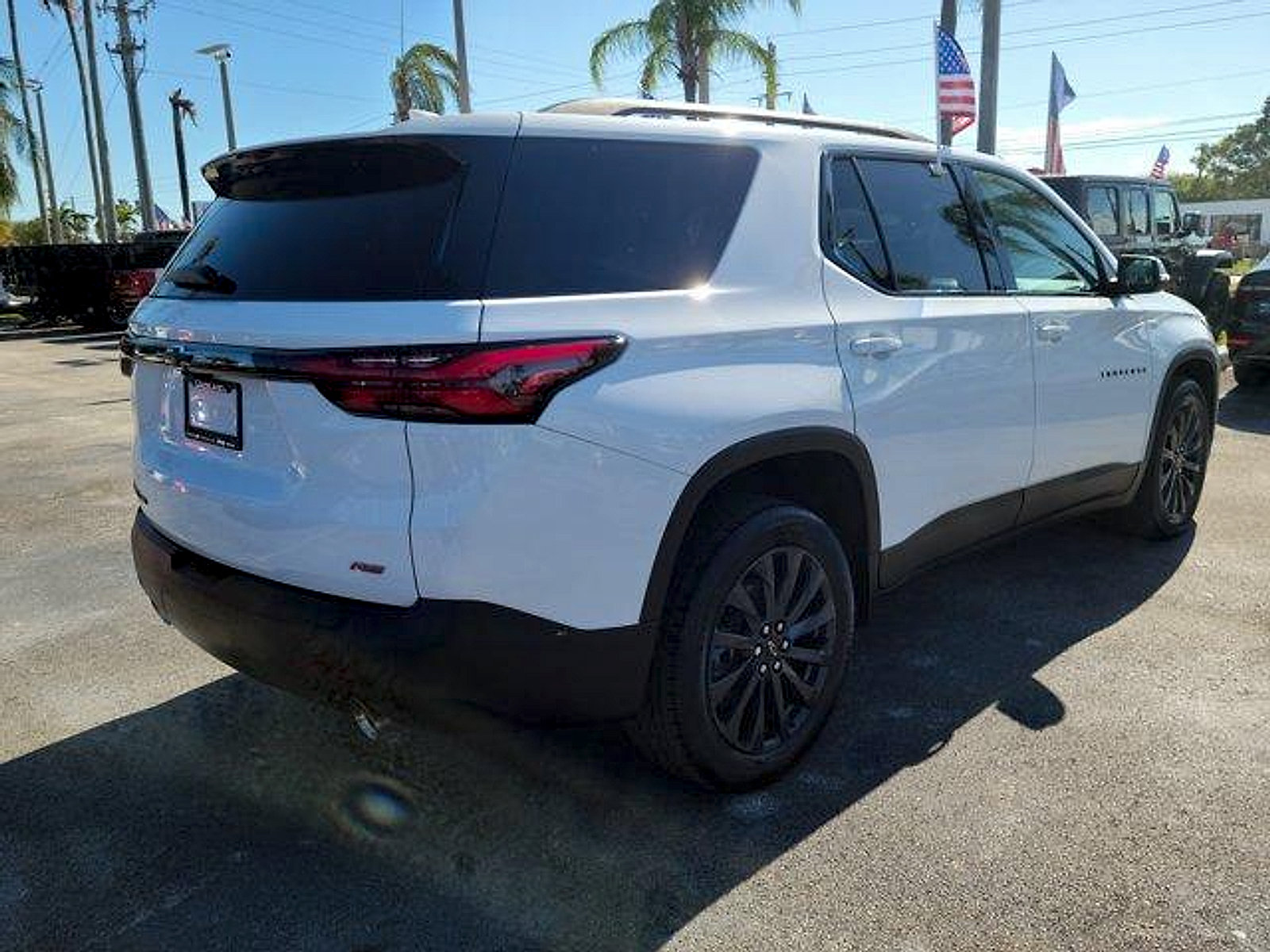 Used 2023 Chevrolet Traverse RS AWD/4WD image 7
