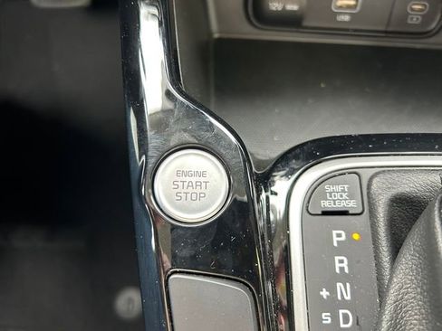 Used 2025 Kia Soul S image 25