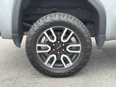Used 2024 GMC Sierra 1500 AT4 w/ AT4 Premium Package AWD/4WD image 26