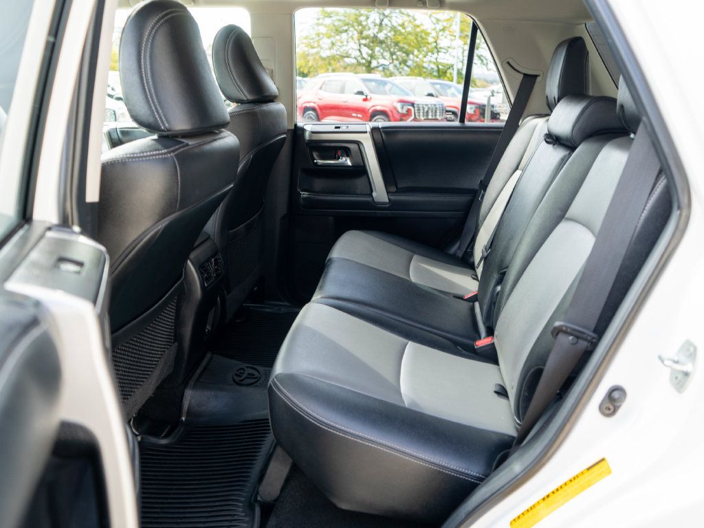 Used 2020 Toyota 4Runner SR5 Premium w/ Moonroof Package AWD/4WD image 13