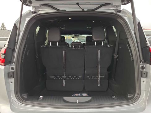New 2026 Chrysler Pacifica Select image 27