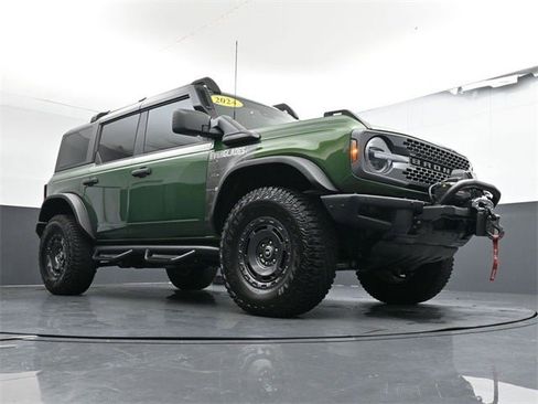 Used 2024 Ford Bronco Everglades image 30