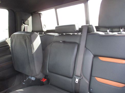 Used 2025 GMC Sierra 1500 AT4 w/ AT4 Premium Package AWD/4WD image 19