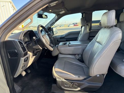 Used 2018 Ford F150 XLT w/ Equipment Group 302A Luxury image 12