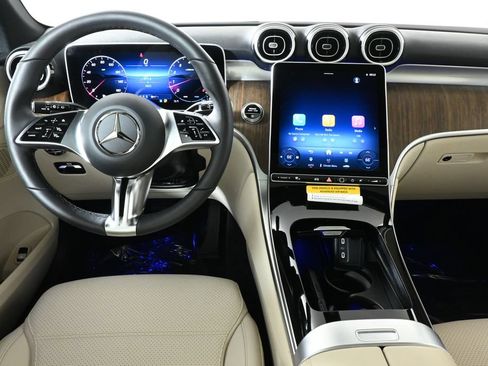 Certified 2026 Mercedes-Benz GLC 300 4MATIC image 17