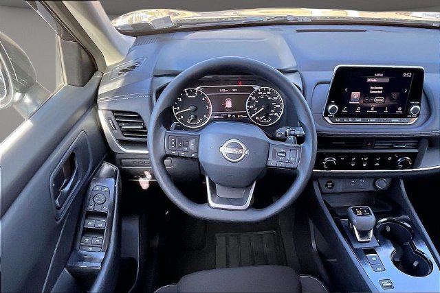 Certified 2026 Nissan Rogue S FWD image 5