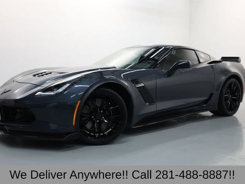 Used 2019 Chevrolet Corvette Z06 RWD image 3