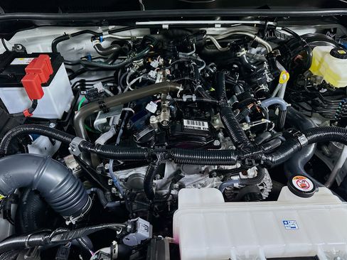 Used 2025 Toyota 4Runner TRD Off-Road image 31