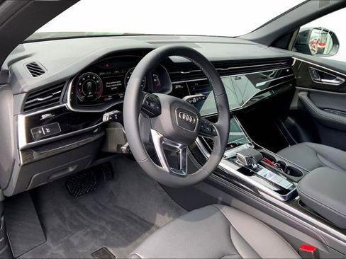 New 2025 Audi Q8 Premium Plus image 5