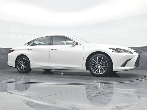 Used 2023 Lexus ES 350 w/ Premium Package FWD image 32