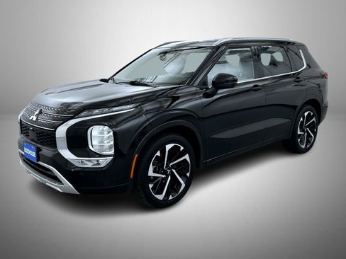 Used 2022 Mitsubishi Outlander SEL image 1