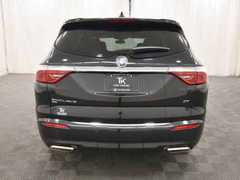 Used 2023 Buick Enclave Essence w/ Sport Touring Edition image 6