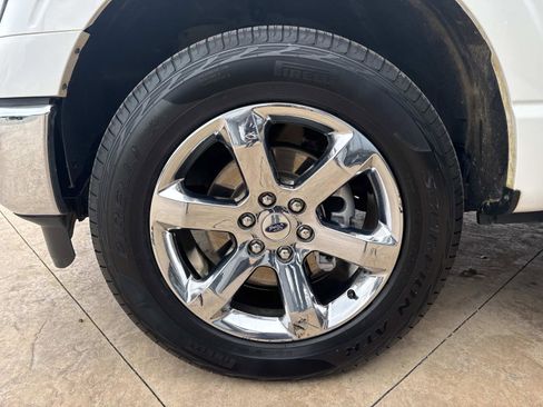 Used 2022 Ford F150 Lariat image 10