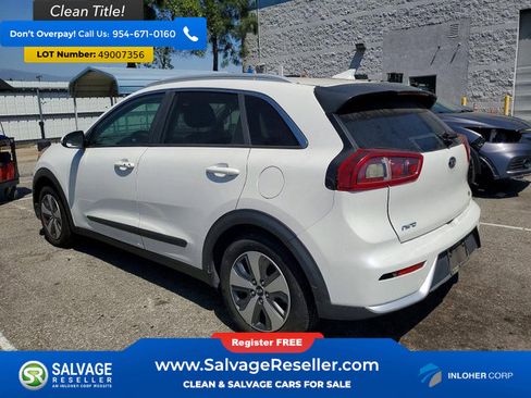 Used 2019 Kia Niro EX image 3