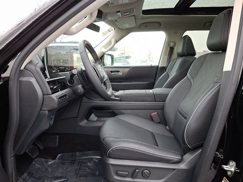 New 2026 INFINITI QX80 Luxe w/ Cargo Package image 8