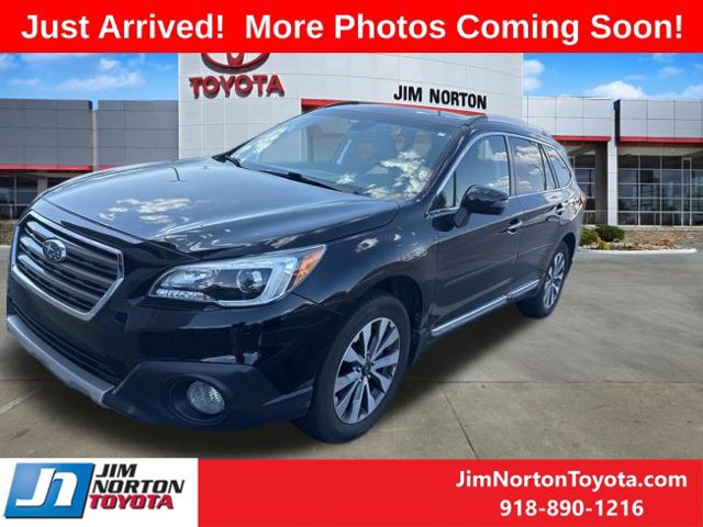 Used 2017 Subaru Outback 2.5i Touring w/ Popular Package #5A AWD/4WD image 4