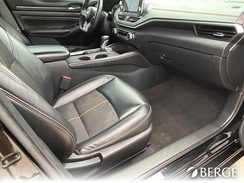 Used 2021 Nissan Altima 2.5 SR image 13