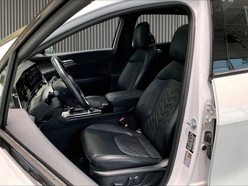 Used 2023 Kia Sportage X-Line w/ X-Line Premium Package AWD/4WD image 26