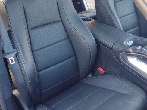 Used 2022 Mercedes-Benz GLS 450 4MATIC image 21