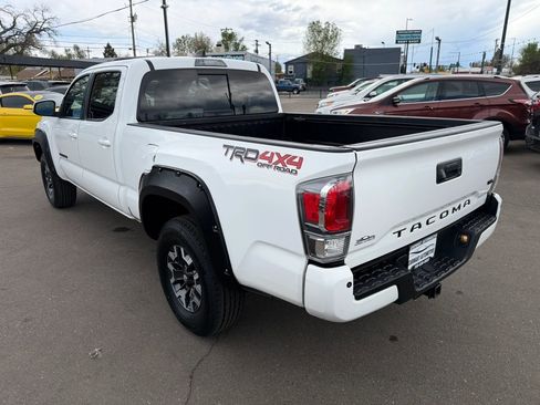 Used 2020 Toyota Tacoma TRD Off-Road w/ TRD Premium Off Road Package image 8