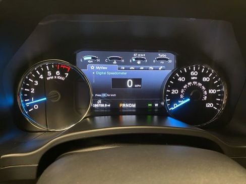 Used 2017 Ford F150 Lariat w/ Equipment Group 502A Luxury AWD/4WD image 18