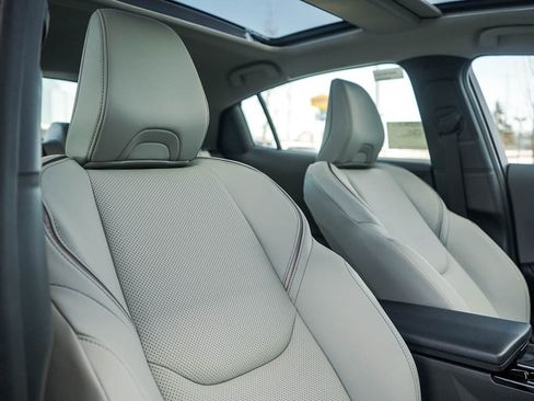 New 2026 Toyota Prius Limited image 12