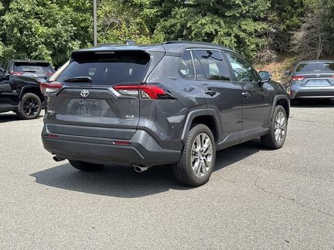 Used 2019 Toyota RAV4 XLE Premium w/ Cold Weather Package AWD/4WD image 2