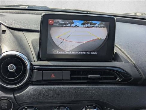 Used 2022 MAZDA MX-5 Miata RF Grand Touring image 15