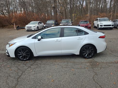 Used 2023 Toyota Corolla XSE image 8