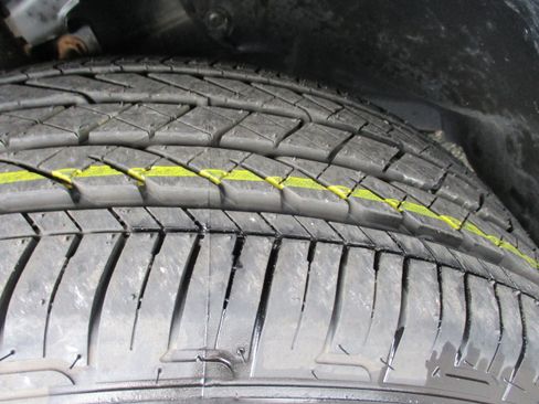 Certified 2020 Honda Ridgeline Black Edition image 10