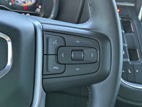 Used 2023 GMC Yukon SLT image 24