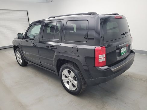 Used 2017 Jeep Patriot Latitude FWD image 3