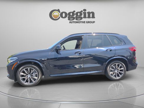 Certified 2023 BMW X5 xDrive45e w/ M Sport Package AWD/4WD image 2