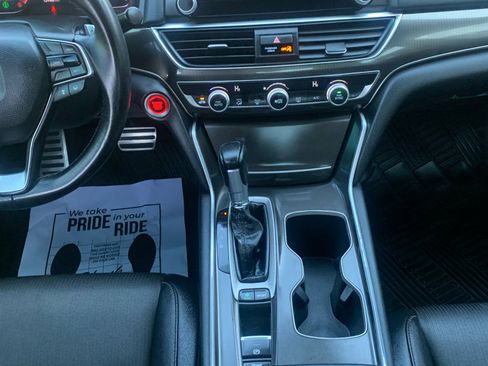 Used 2019 Honda Accord Sport image 11