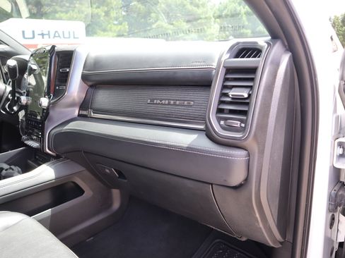 Used 2019 RAM 2500 Limited image 34