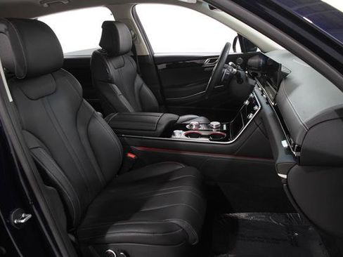 Certified 2025 Genesis GV80 2.5T Standard image 21